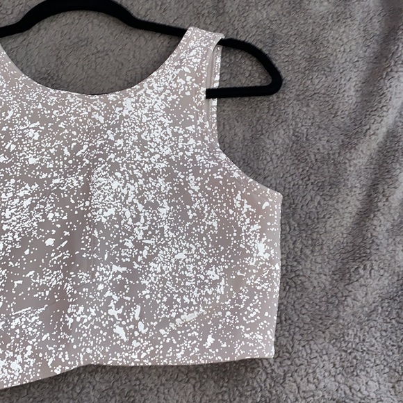 lululemon Energetic Edge Cropped Tank - Picture 4 of 10